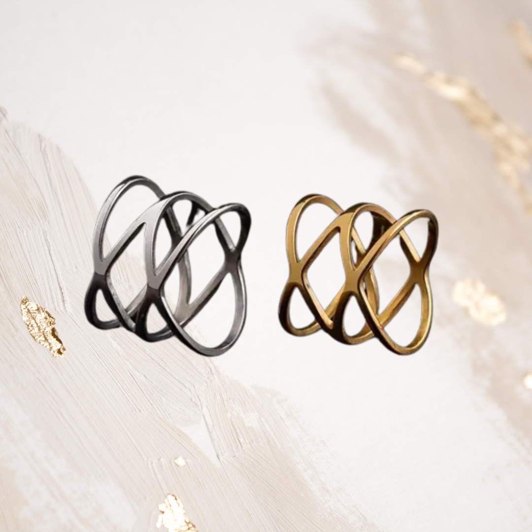 RINGS | criss cross