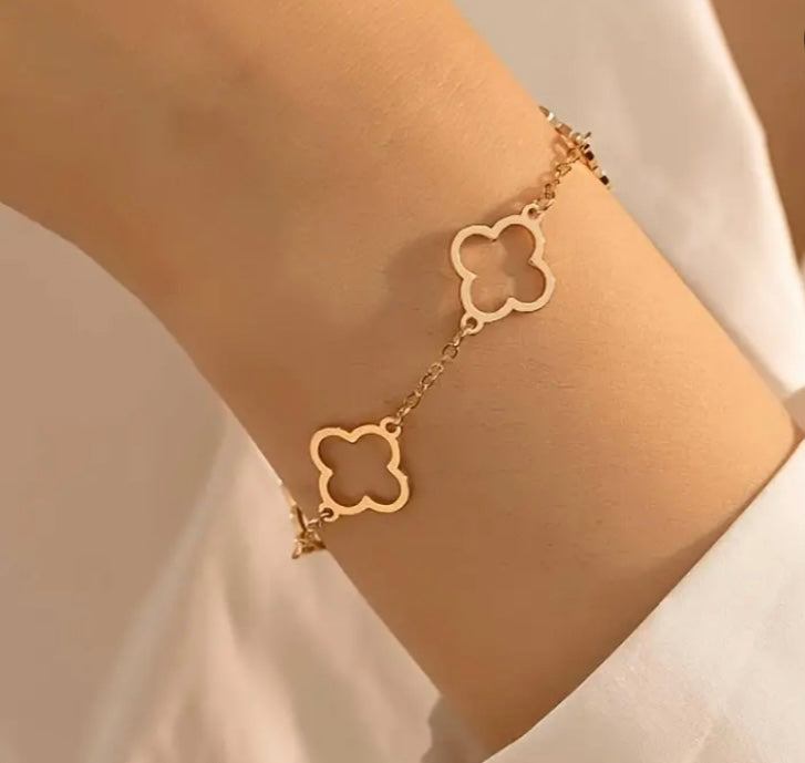 BRACELETS | lucky clover