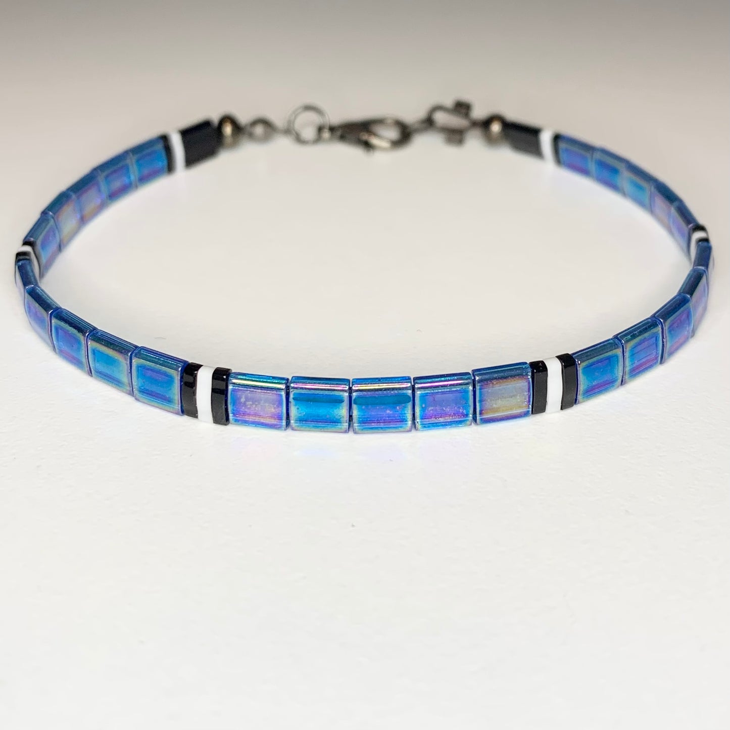 BRACELETS | tila, blue chrome